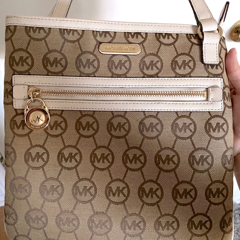 Michael Kors Crossbody Bag